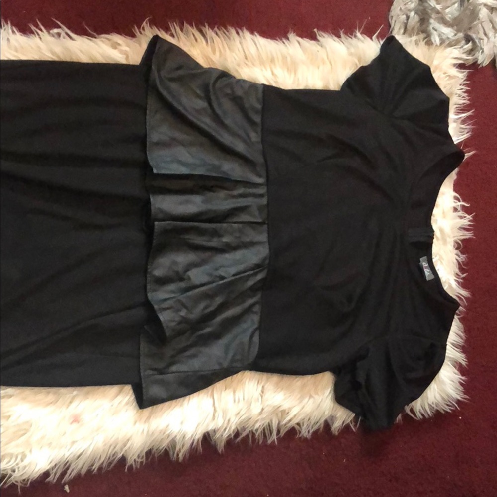 Dots size 1X black peplum dress